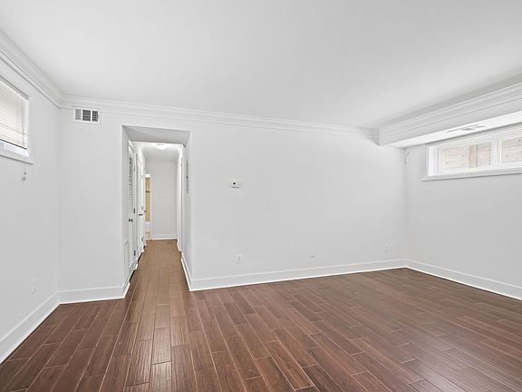 4th image of 4111 Nicholson St APT 5