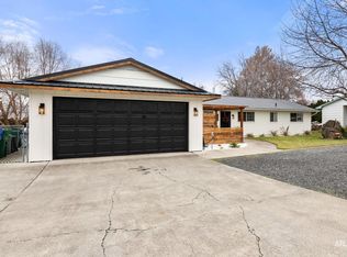 1043 Hemlock Dr, Lewiston, ID 83501