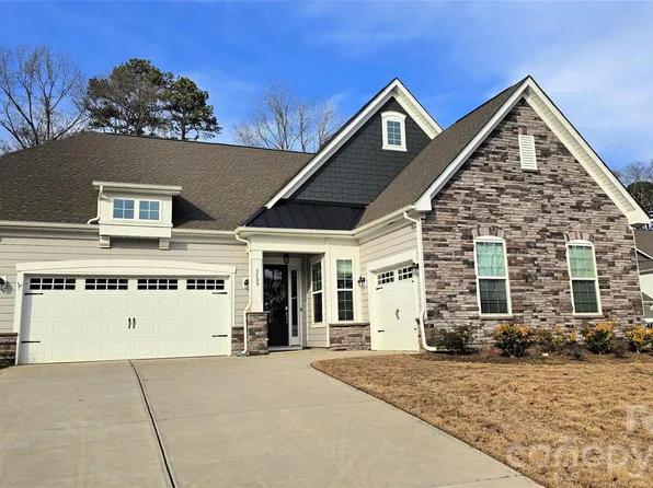 5509 Chegall Crossing Way, Mount Holly, NC 28120