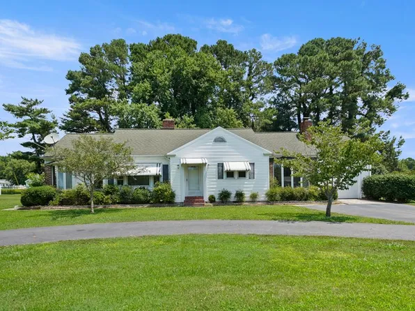 20415 Market St, Onancock, VA 23417