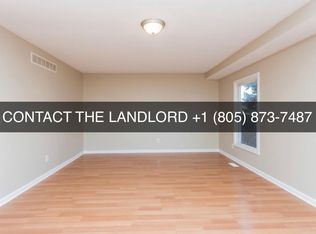 1562 Banbury Ave, St Charles, IL 60174