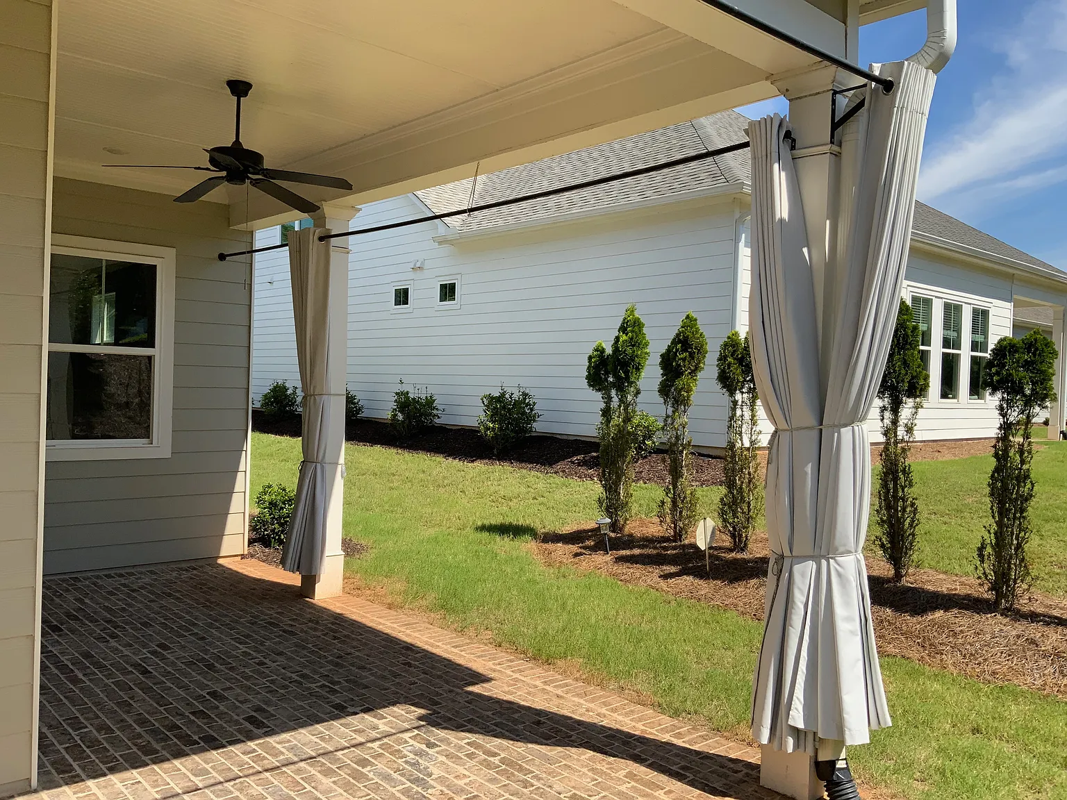 1070 Providence Loop Dr - 1 — Photo 3