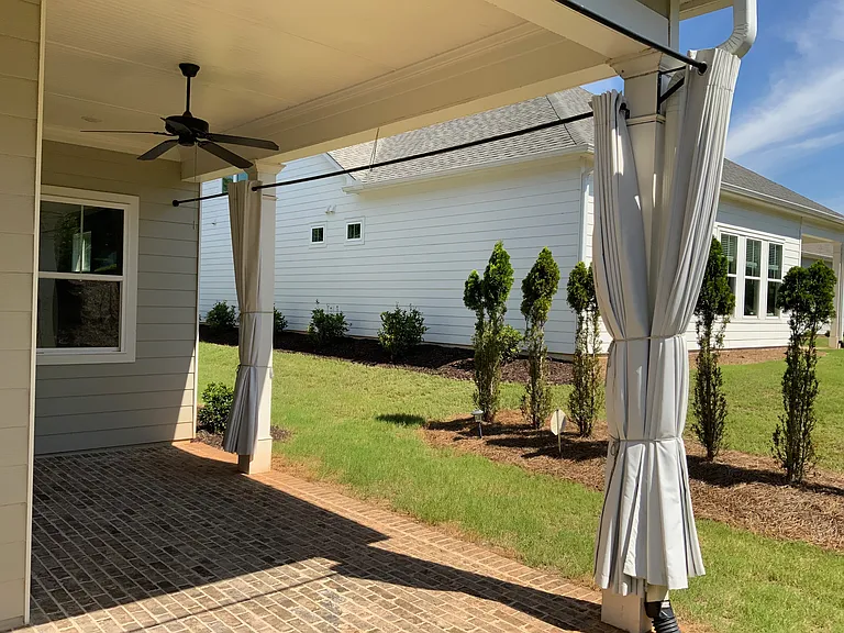 1070 Providence Loop — Photo 3