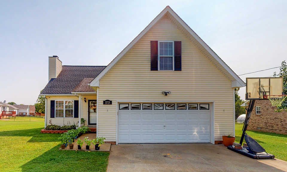 1st image of 3725 Heather Dr