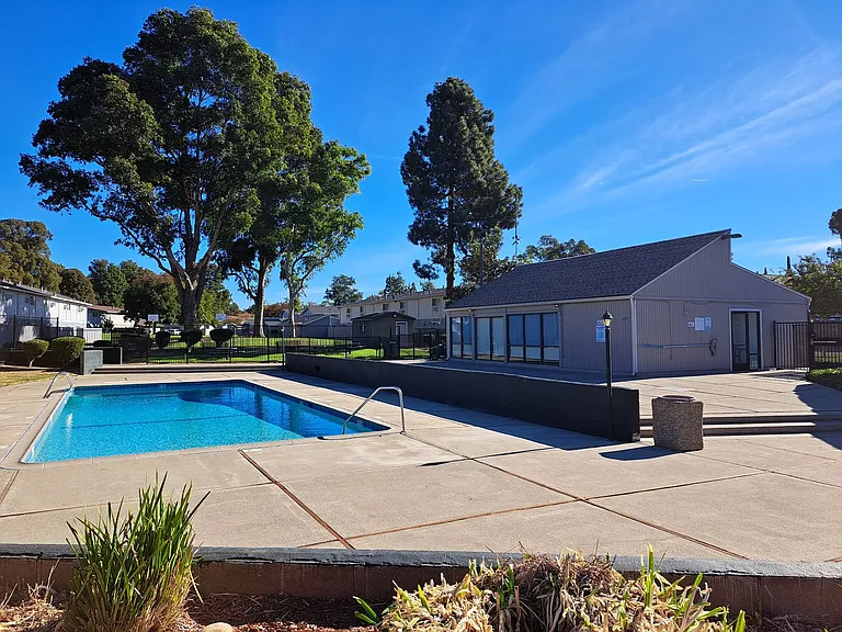 145 Del Rey Ct — Photo 25