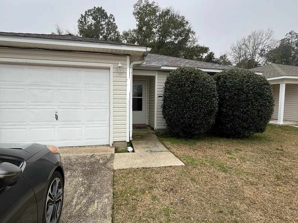1st image of 10453 Senegal Dr