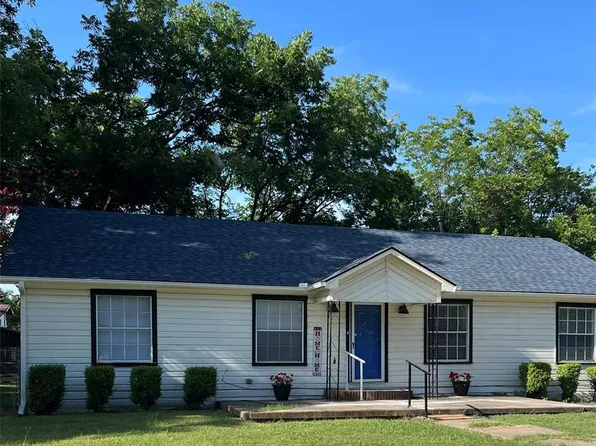 903 W 8th St, Bonham, TX 75418