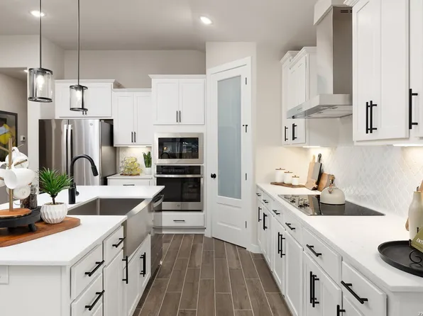 157 Nordlinger Court, Mico, TX 78056