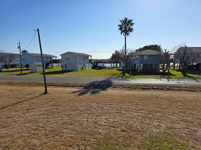 405 Blue Water Blvd — Photo 9