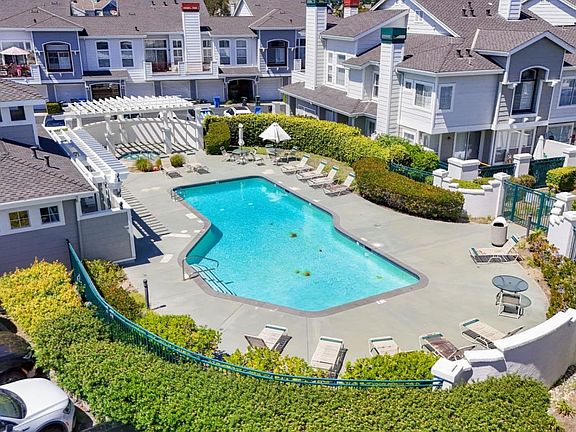 4th image of 504 Shoal Cir