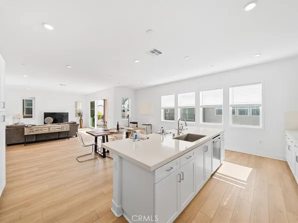 241 Proctor, Irvine, CA 92618