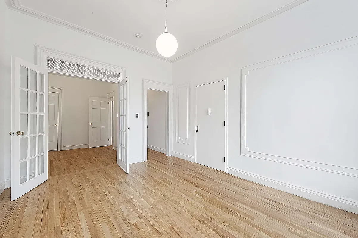 605 Vanderbilt Avenue — Photo 1