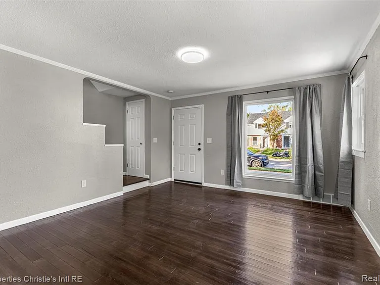 10842 Nottingham Rd — Photo 5