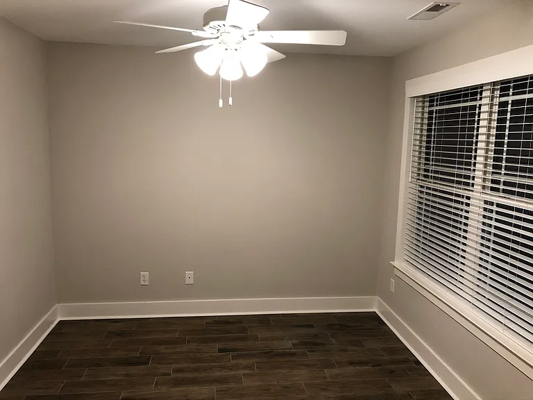 1502 Southernwood Dr — Photo 5