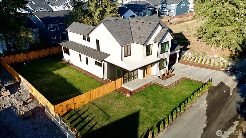 3rd image of 11448 SE 84th Lane