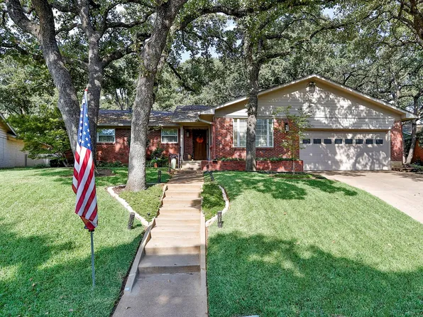 1112 Sherwood Dr, Arlington, TX 76013