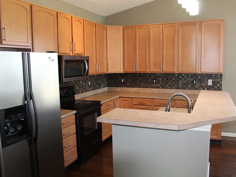 8583 Frosty Rose Dr — Photo 4