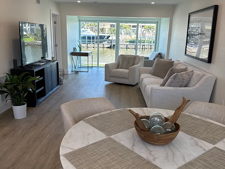 1550 Gulf Shore Blvd N #E5 — Photo 19