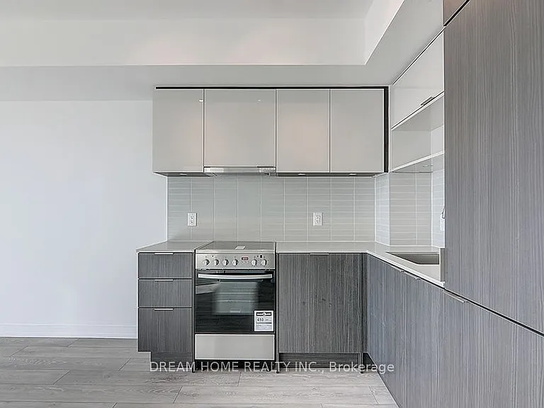 159 Wellesley St E #3304 — Photo 8