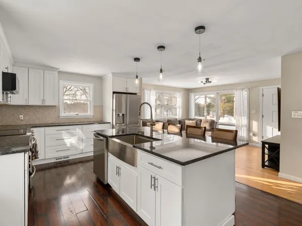 48 Butler St, Salem, NH 03079