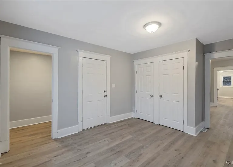 124 Loehr Ave #3 — Photo 2