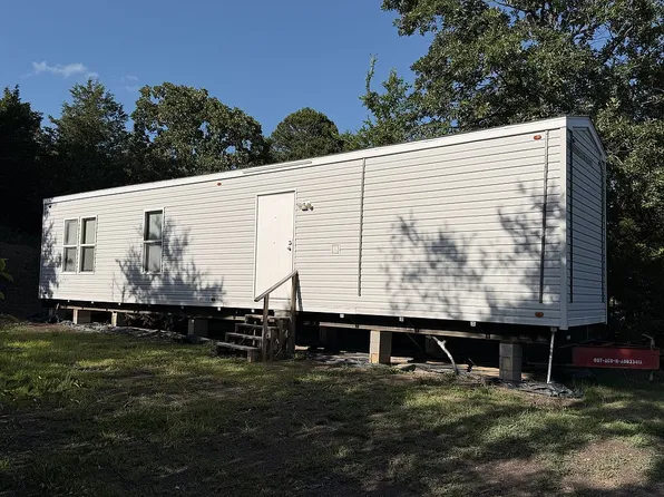 624 E 4th St, Hartford, AR 72938