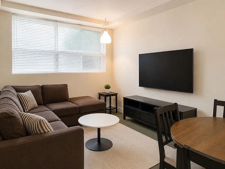 75 Keele St #1 — Photo 5