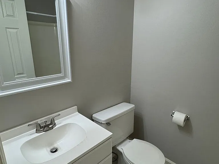 748 Meadowlark Dr — Photo 12