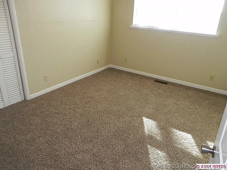 7827 Marilyn Ln — Photo 14
