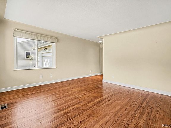 5th image of 2935 S Clermont Drive
