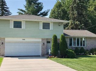 1540 Bedell Rd, Grand Island, NY 14072