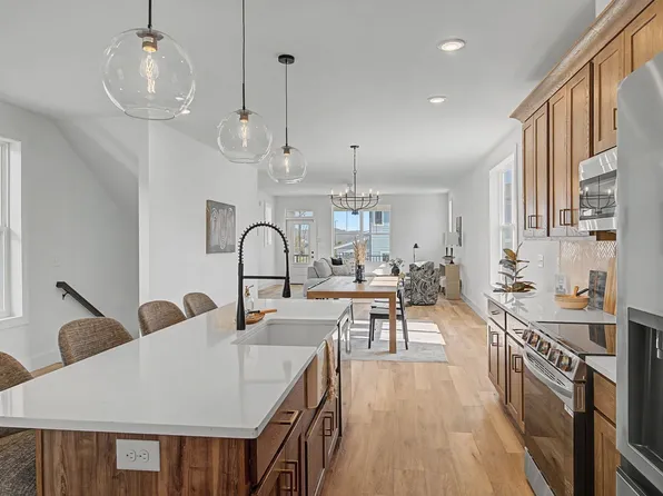 135 Stella Dr, Nashville, TN 37209
