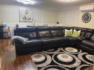 2170 Bromsgrove Rd, Mississauga, ON L5J4J2