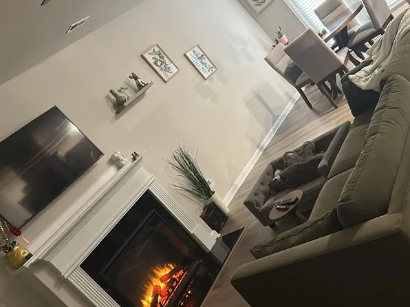 (undisclosed Address), Charlotte, NC 28215