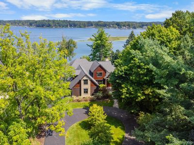 3915 Highcrest Dr, Brighton, MI, 48116