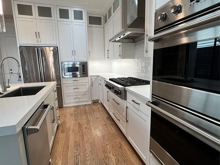 4325 Glenwick Ln — Photo 8