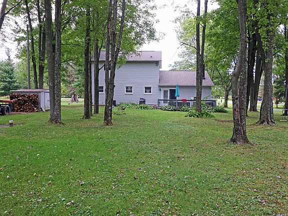5th image of 683 Woodside Dr