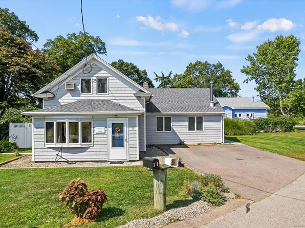 11 Lindberg Road, Stonington, CT 06378