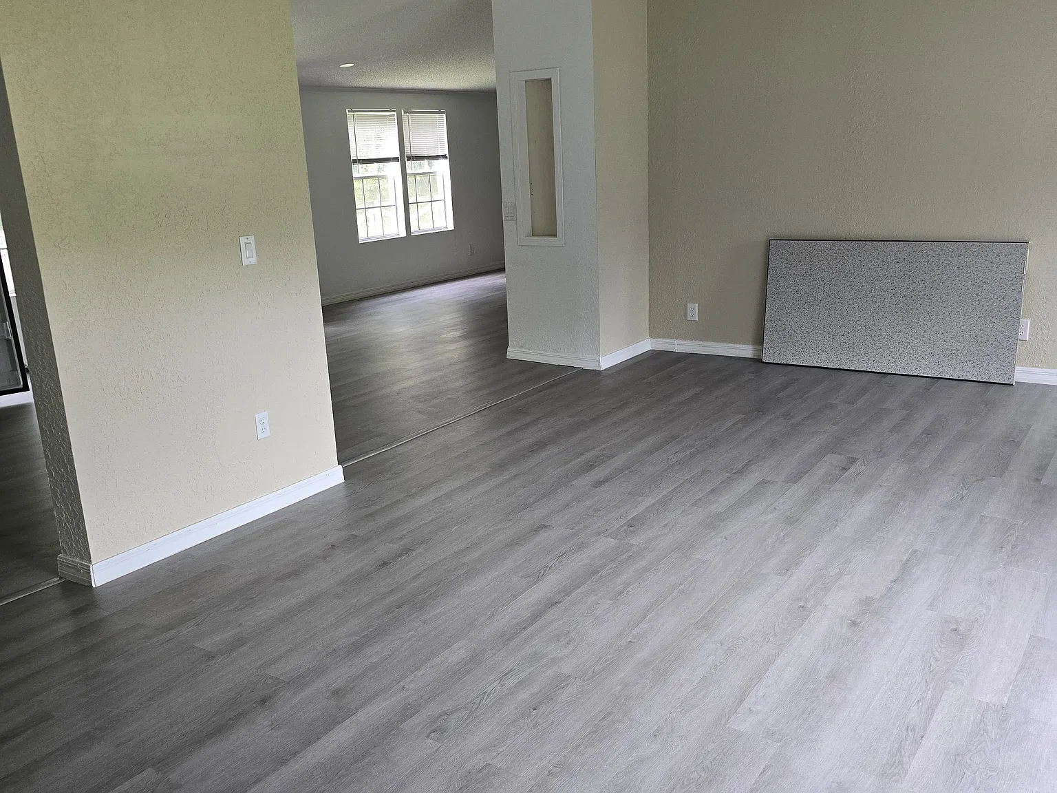4 bed, 2100 sqft, $1,800 — Photo 4