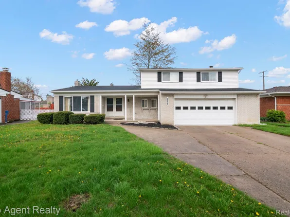 30151 Barbary Ct, Warren, MI 48093