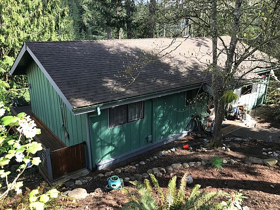 5th image of 17526 E Clear Lake Blvd SE