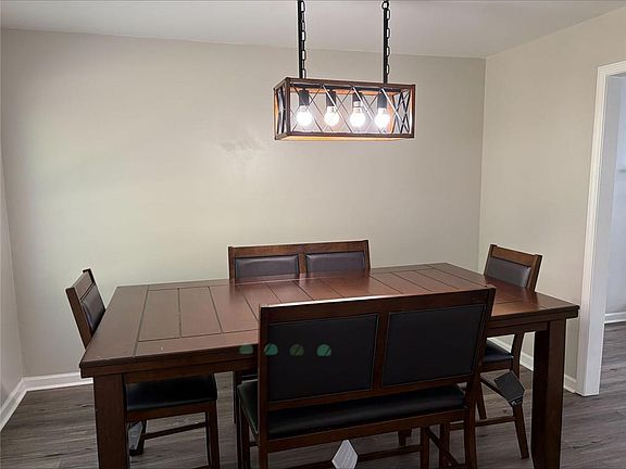 4th image of 433 Rhett Dr