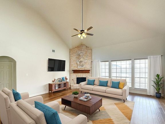 2nd image of 6413 Fitzgerald Dr
