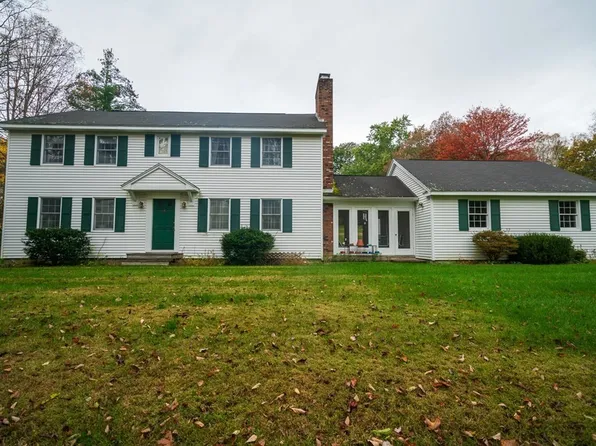 35 Maplewood Cir, Amherst, MA 01002