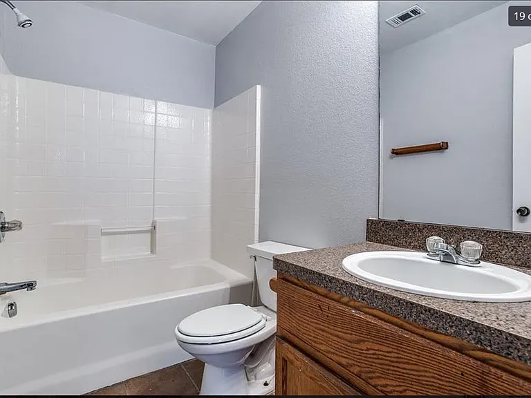 2611 Wilson Rd — Photo 5