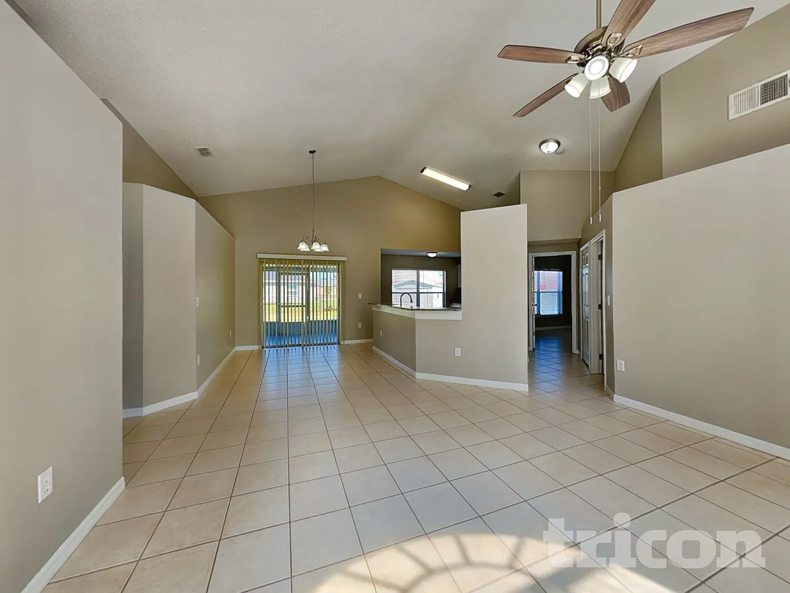 1089 Dudley Drive Kissimmee FL — Photo 3