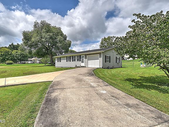 2nd image of 4051 State Highway 126