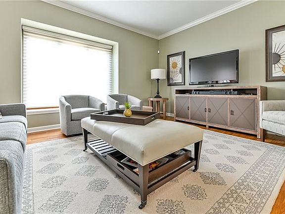 3rd image of 2473 Alydar Dr