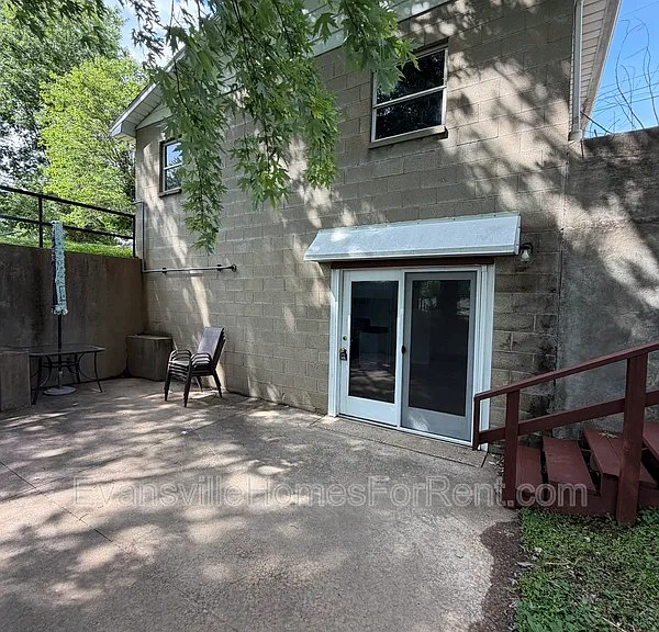 3000 W Maryland St — Photo 1
