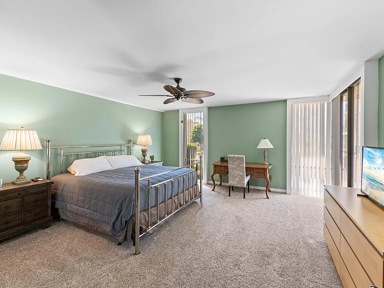 72385 Beverly Way — Photo 24